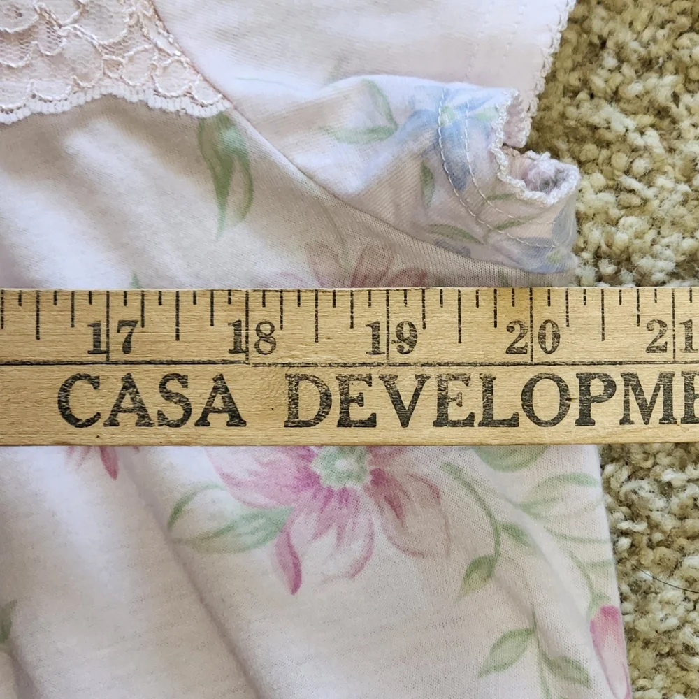 Miss Elaine Lace Yoke Floral Nightgown L | Vintage Style Pastel Silkyknit